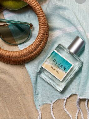 Clean Classic Beach Vibes